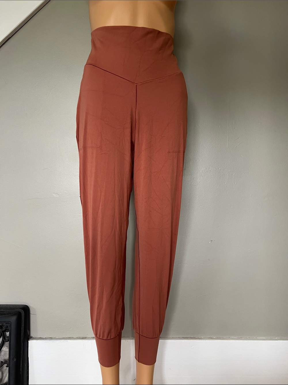 High-Waist Rust Yoga Joggers
